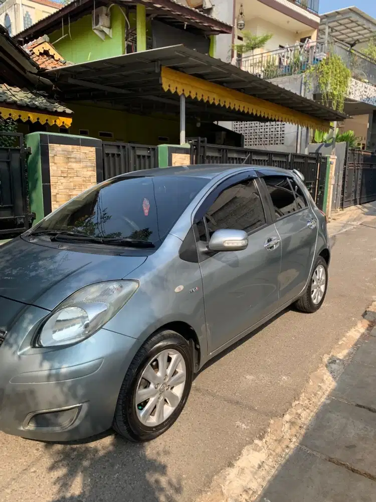 Toyota Yaris J 1.5 M/T 2010