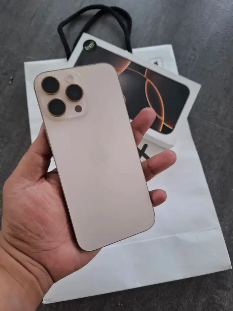 Iphone 16 pro 256 dessert titanium ibox