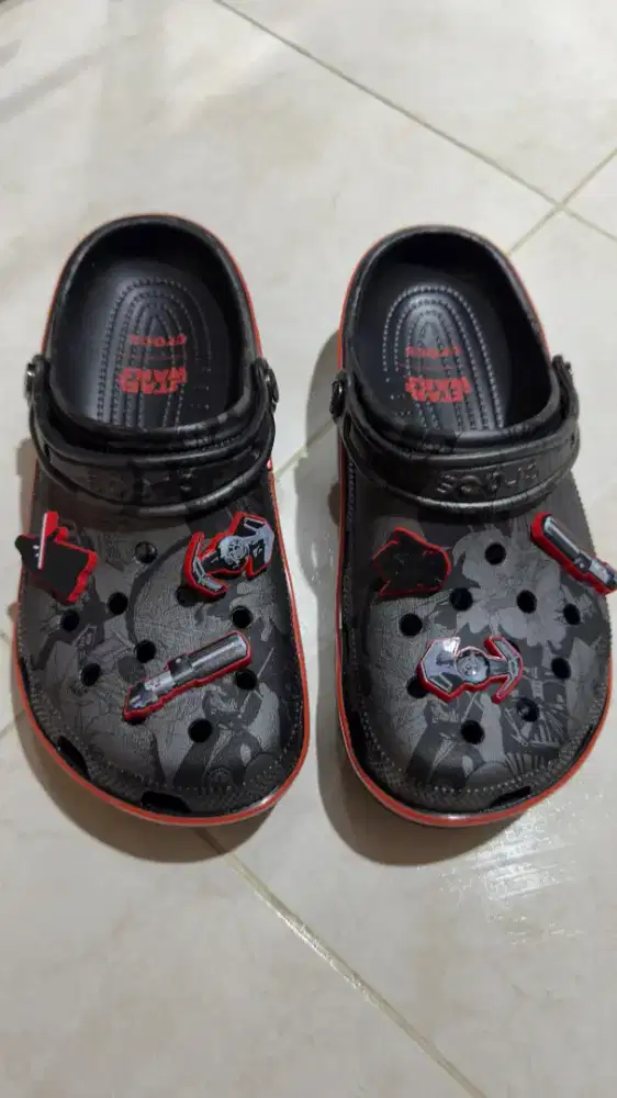 Sendal CROCS Star Wars Edition