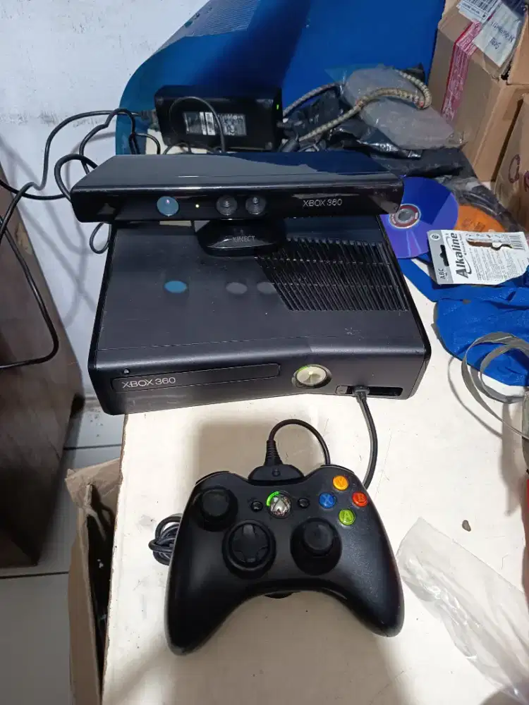 Xbox 360 250GB RGH + Kinect