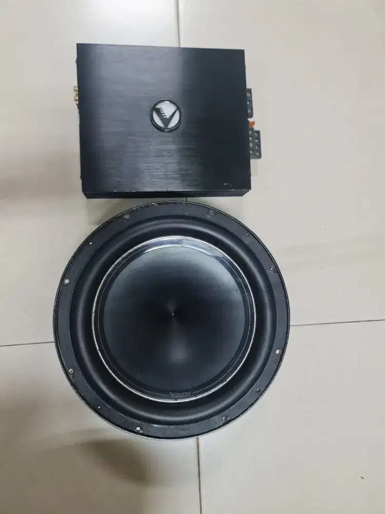 Sub Woofer dan Power Ampliflier VENOM (Bekas)