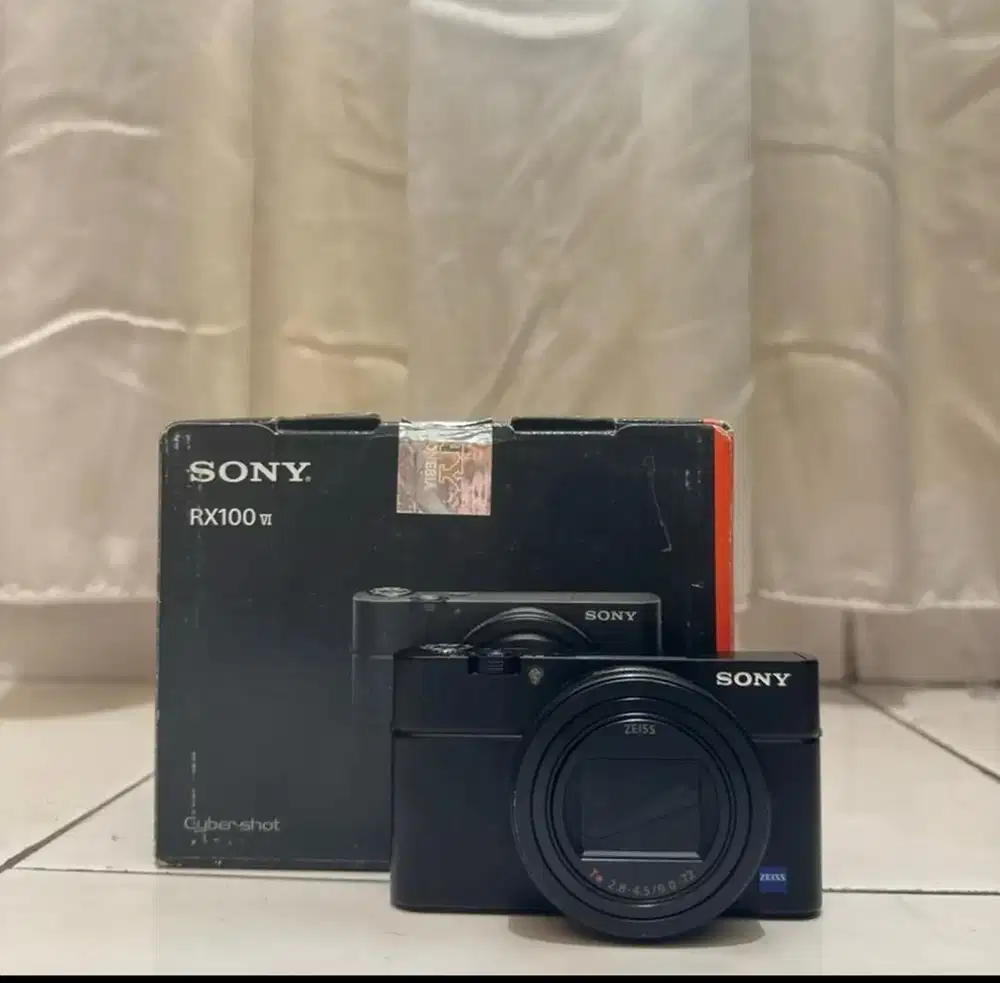 Kamera Sony RX100 VI Mulus Fullset RX100VI RX100M6 Mark 6