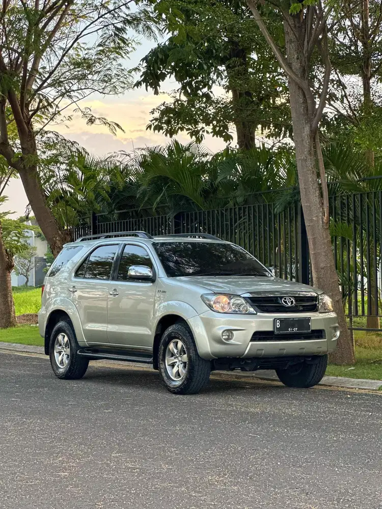 Toyota Fortuner 2007 Bensin
