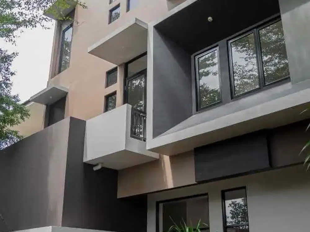 Ruko 3 lantai siap pakai di jl. sumatera jombang ciputat