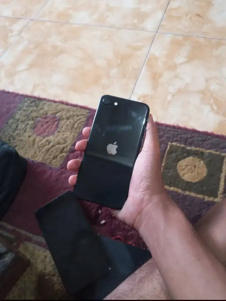 IPHONE SE 2020 KEMENPRIN