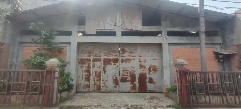 DIJUAL gudang lokasi strategis