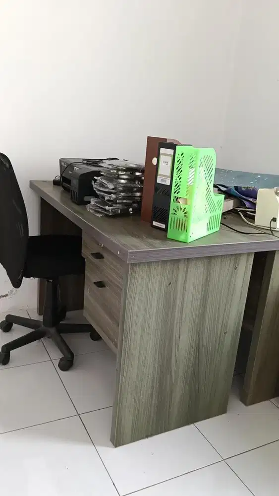 MEJA OFFICE/MEJA BELAJAR