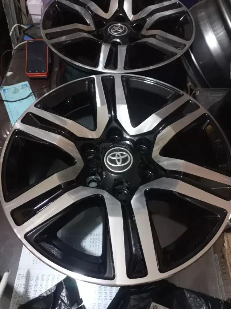 Velg oem toyota Hilux Ring 17 for fortuner