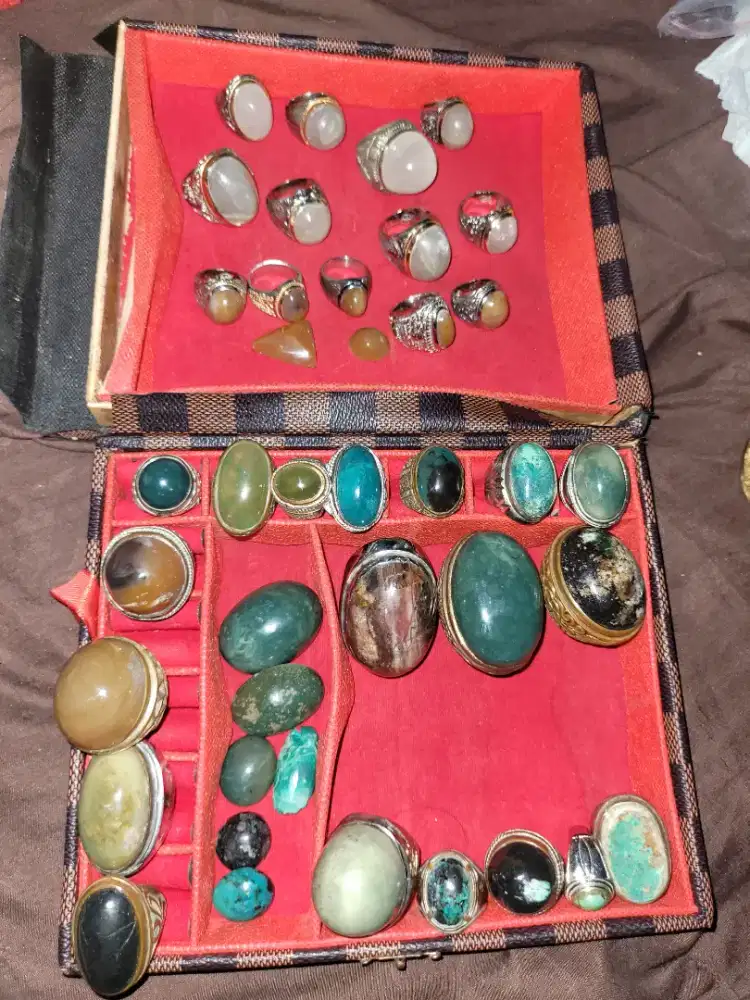 BORONGAN BATU AKIk BACAN,DLL,MURMER ABIES