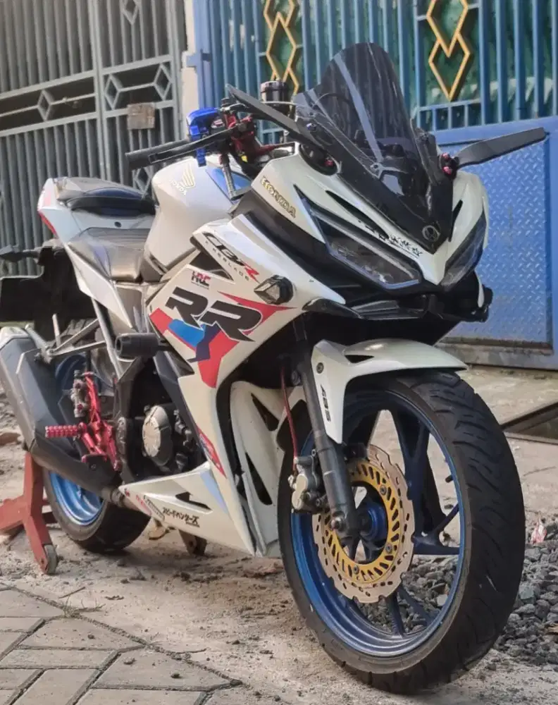 HONDA SPORT ALL NEW CBR FL LED VS NEW CBR FFL LED
