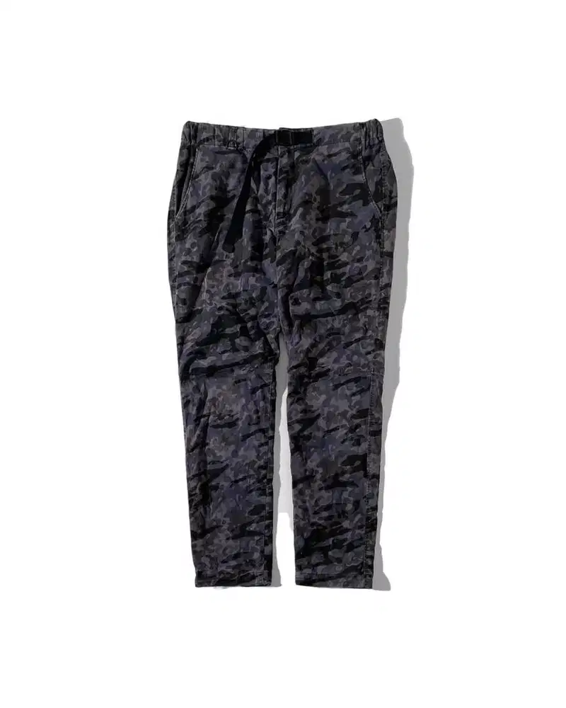 Uniqlo utility camo pants