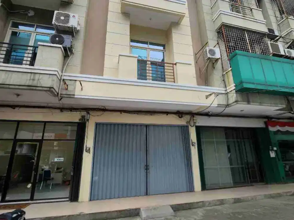 Ruko komersil 3.5 lantai siap pakai di Ruko Bekasi Mas sebrang RS.Mitra Bekasi.