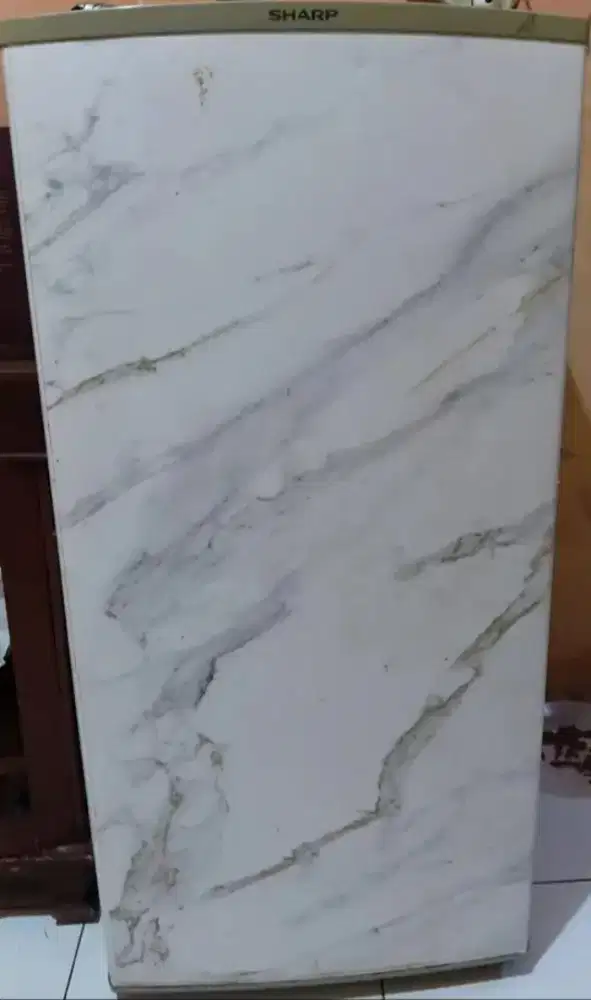 KULKAS      SHARP