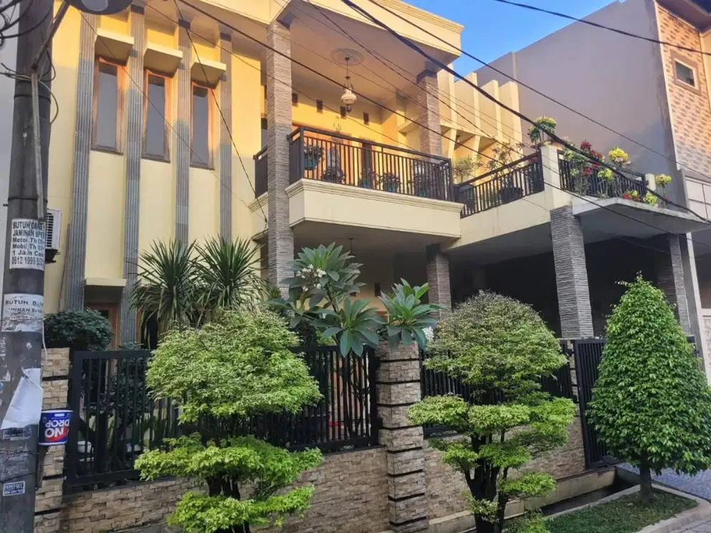 DIJUAL RUMAH FULL FURNISHED SIAP HUNI