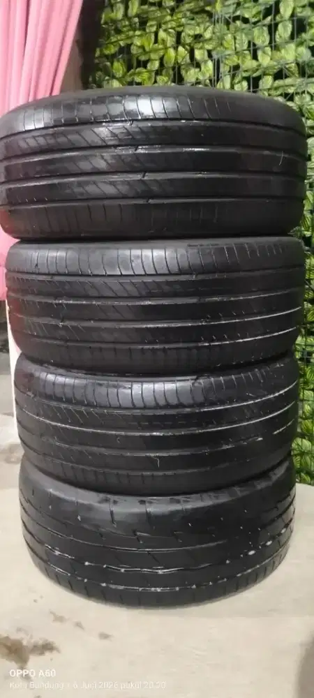 Ban Michelin 235 50 R18