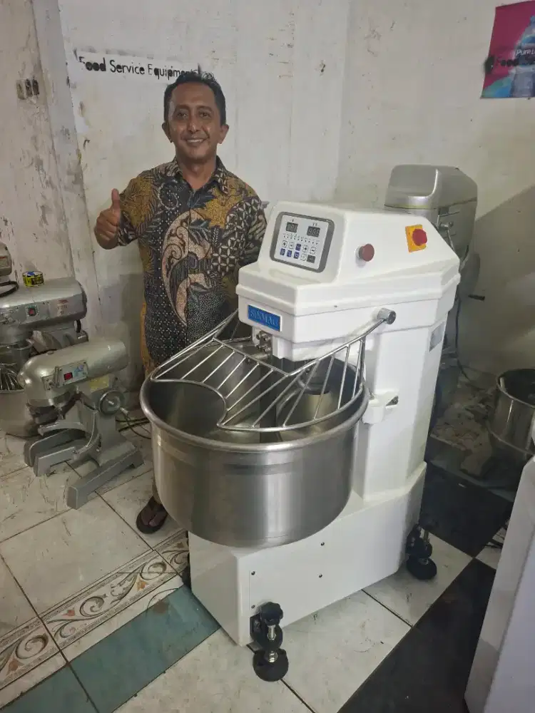 Spiral mixer 25 kg tepung SM-50 merk Sinmag Taiwan pengaduk roti