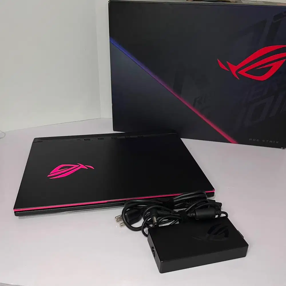 Laptop Asus ROG Strix G512Li 16/512GB Like New