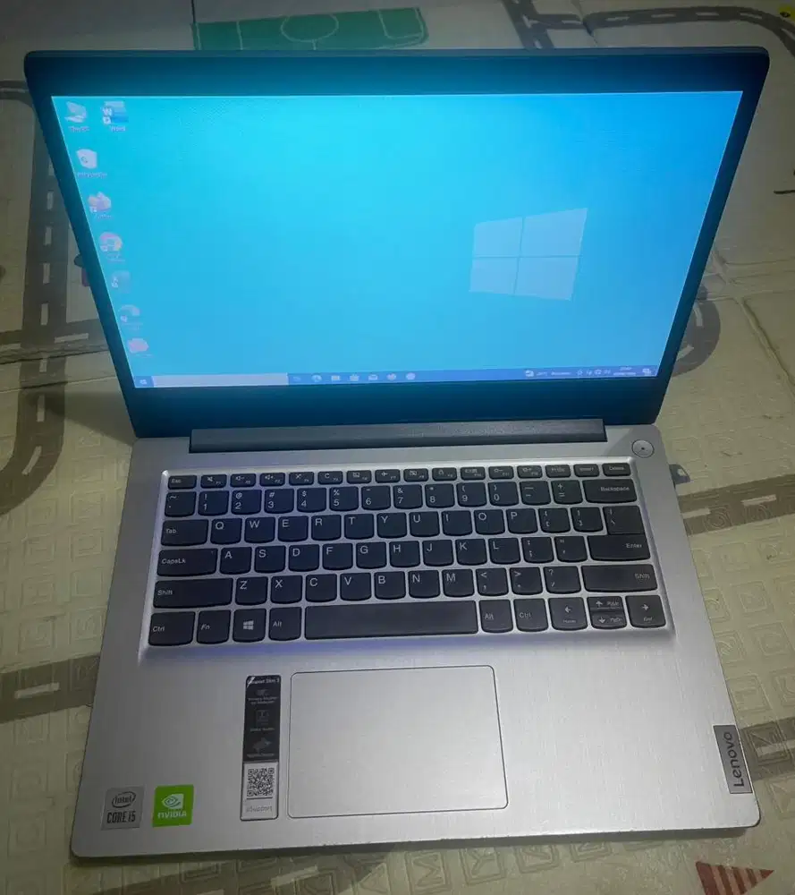 Laptop lenovo slim 3 i5 gen 10 ram4gb ssd nvme 128gb vga 2gb