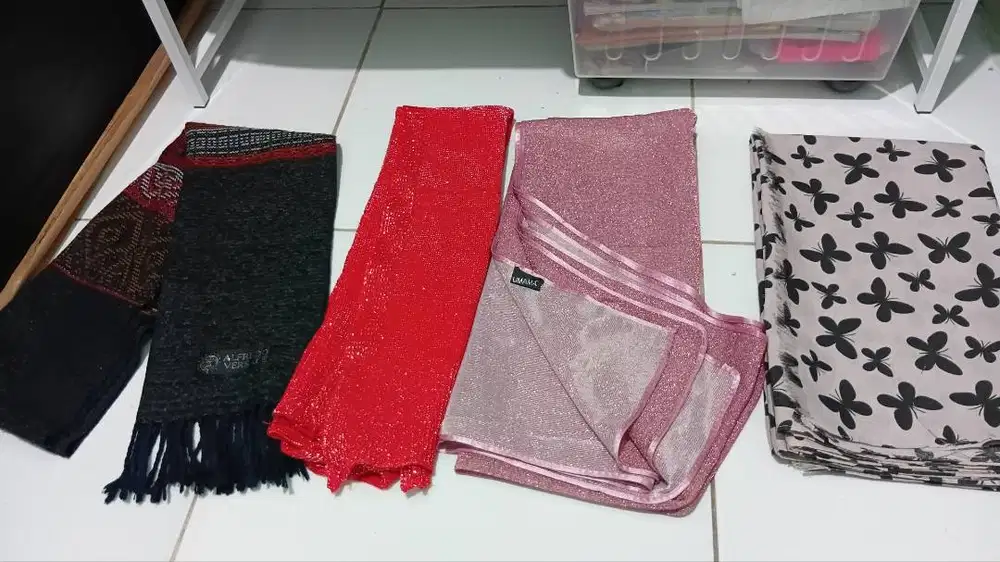 Set hijab plus syal 10rb