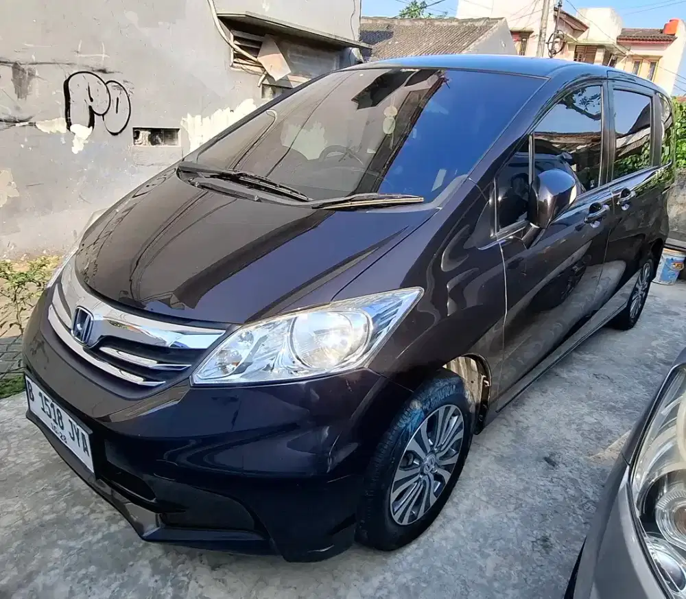 Honda Freed 1.5 E Matic 2012 Facelift Coklat Siap Pakai