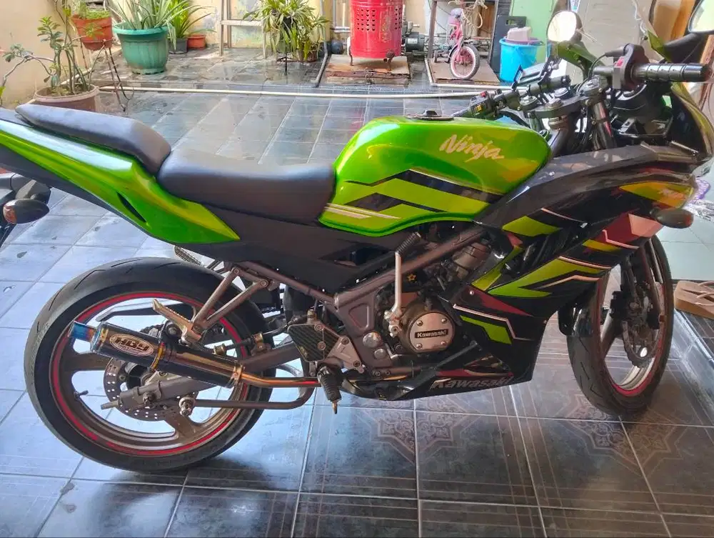 Jual ninja rr new 2015 apa ada nya