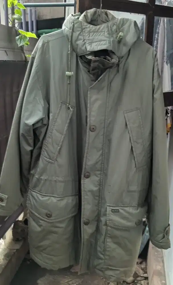 Jaket parka vintage kantong banyak