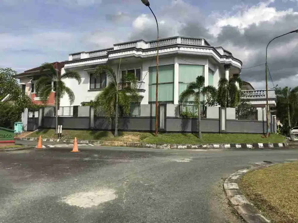 DISEWAKAN RUMAH BALIKPAPAN BARU SAN FRANSISCO FB 08
