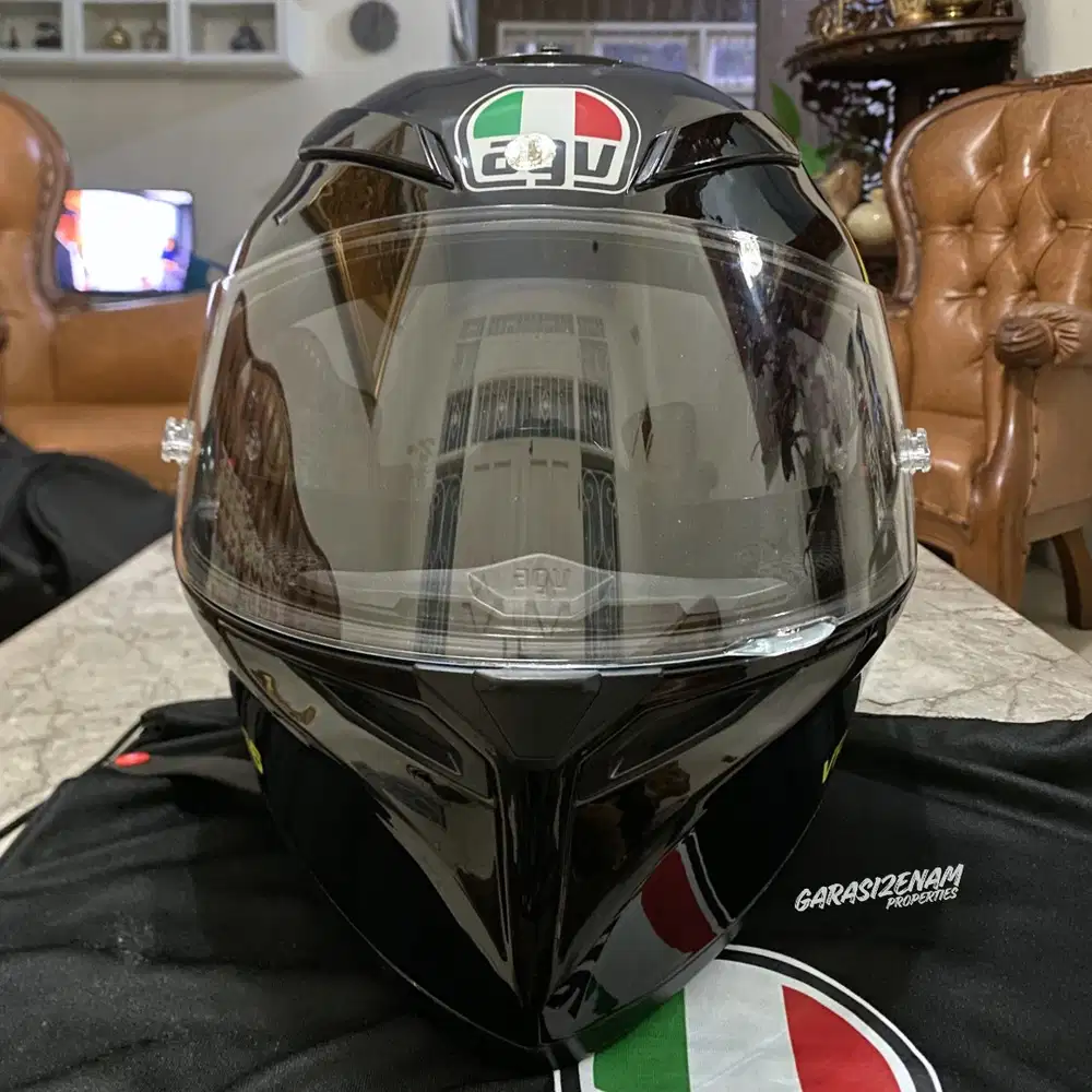 Helm AGV K3SV VR46