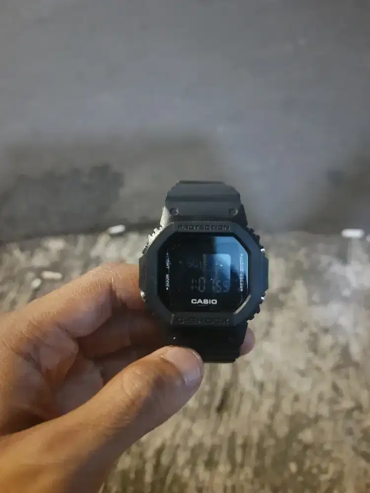 Jam tangan digital pria wanita