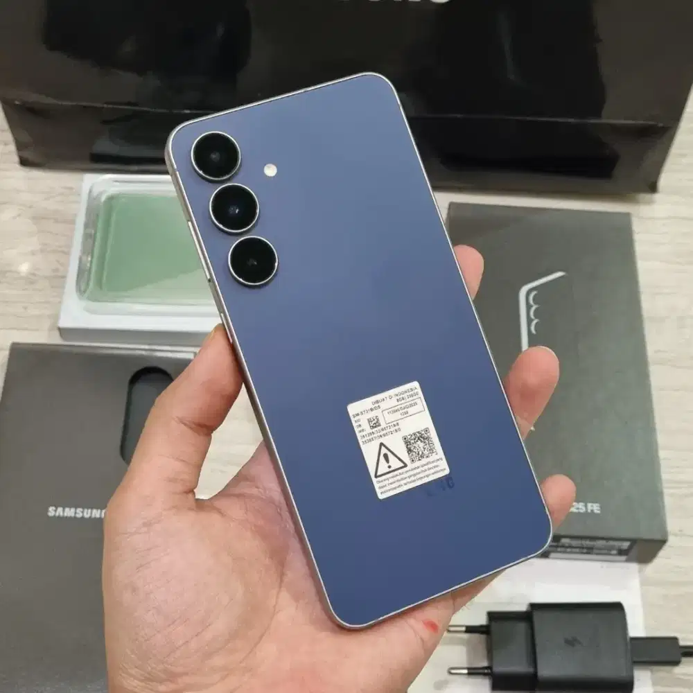 Samsung Galaxy S25 FE 5G 256GB
Garansi Resmi SEIN ON Navy Blue Fullset