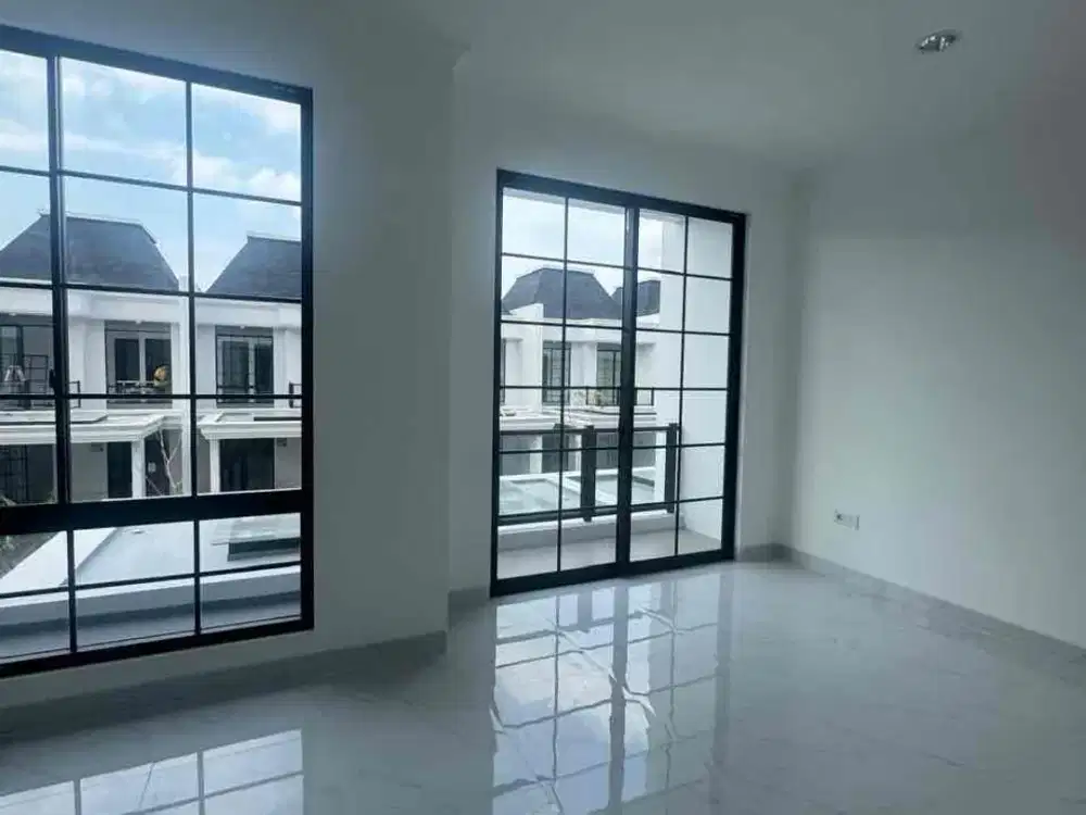 Disewakan Rumah PIK 2 cluster Vila Pasir Putih uk 6x12,5 kosongan