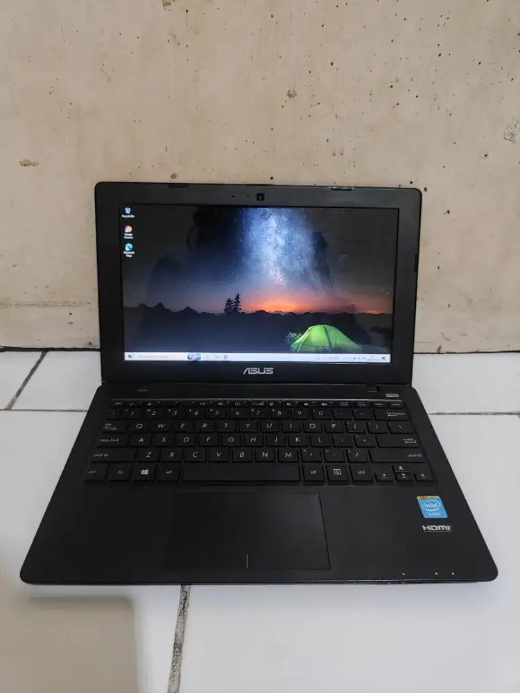 Asus X200MA like new