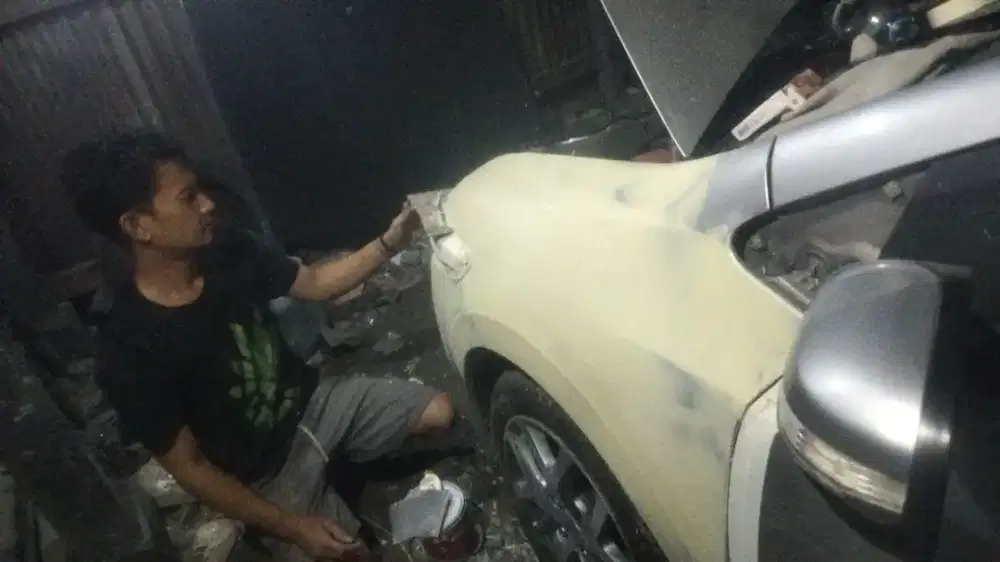 Bengkel cat body repair ketok penyok mobil