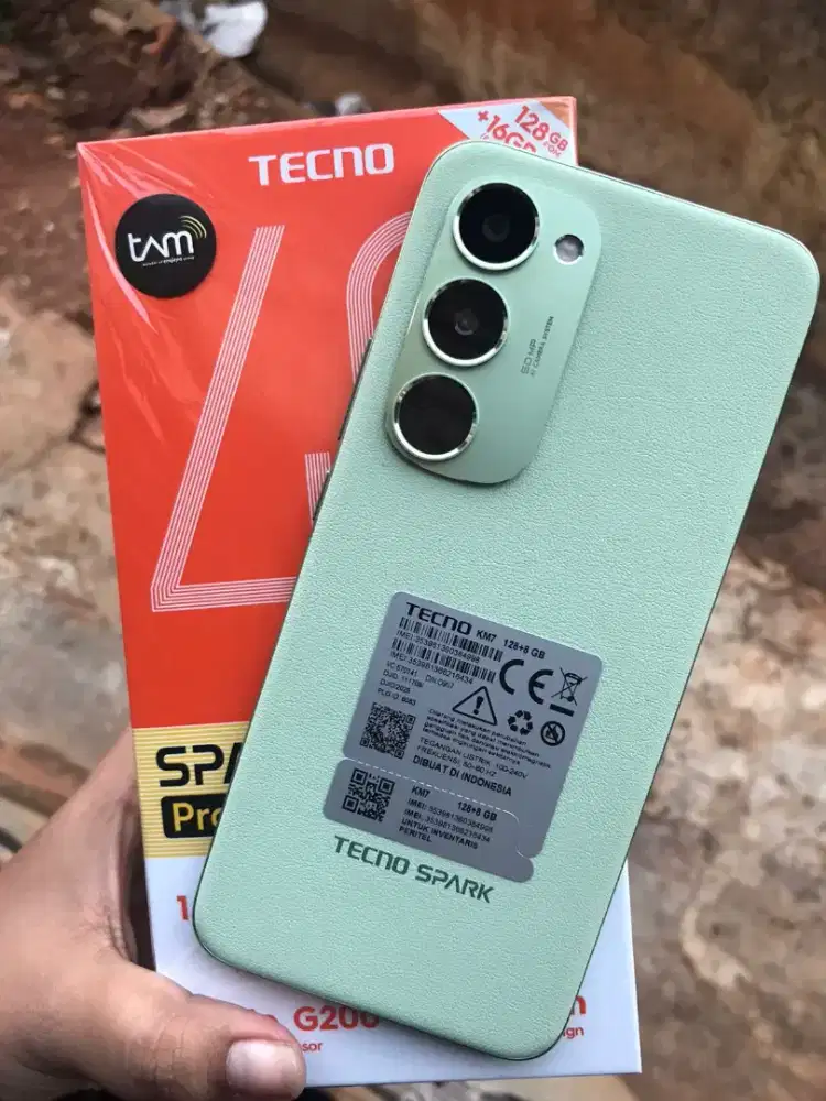 Tecno spark 40 pro plus