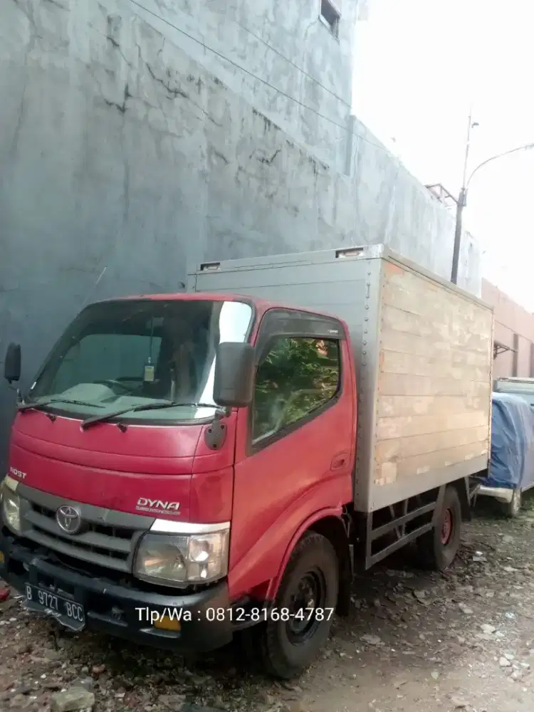 Toyota Dyna Th.2010 Engkel Box 4 Roda Istimewa Full Orisinil Mesin jos