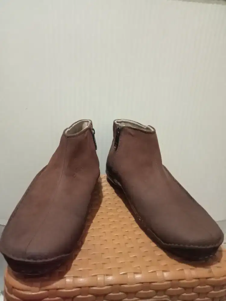 Dijual Sepatu Ori Kickers