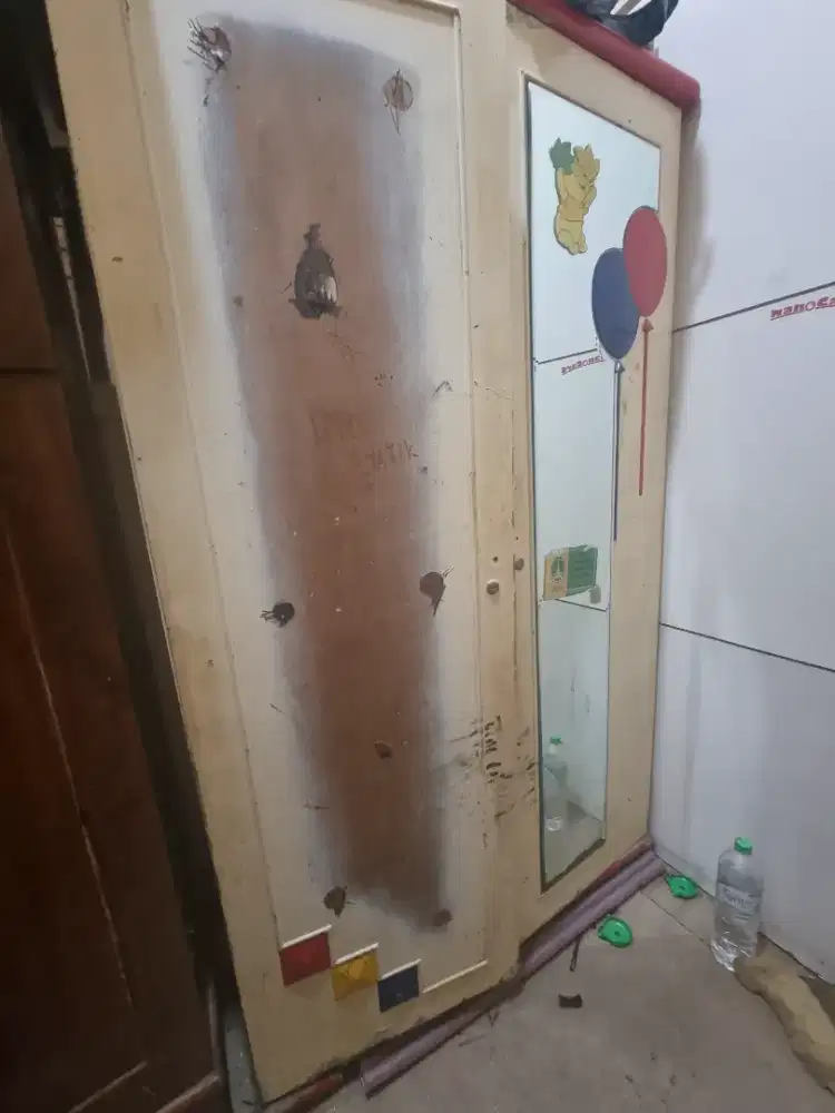 Dijual Lemari Bekas