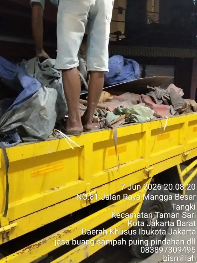 Jasa buang puing dan angkut sampah