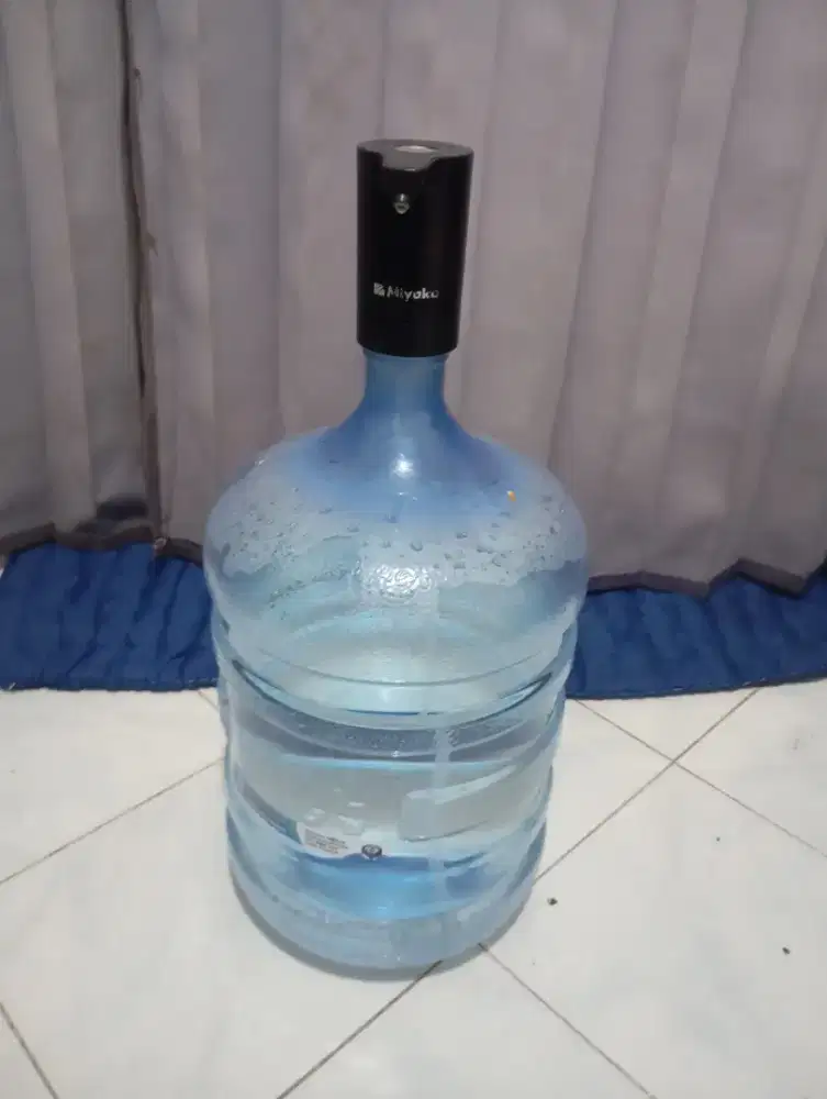 Pompa air galon elektrik
