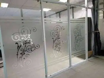 Sedia Kaca Film dan Sticker Cutting unt kebutuhan Gedung, Perkantoran