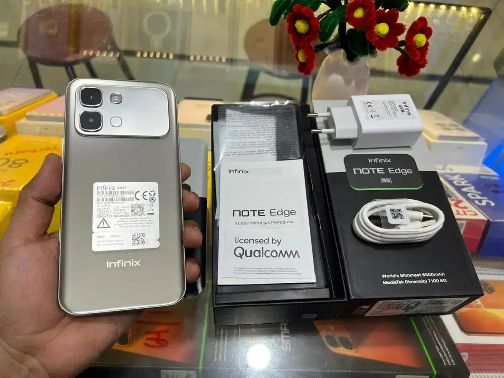 INFINIX NOTE EDGE 16/256GB LIKE NEW PEMAKAIAN 1 MINGGU GARANSI 1 TAHUN