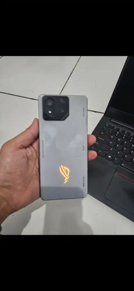 Asus ROG Phone 8