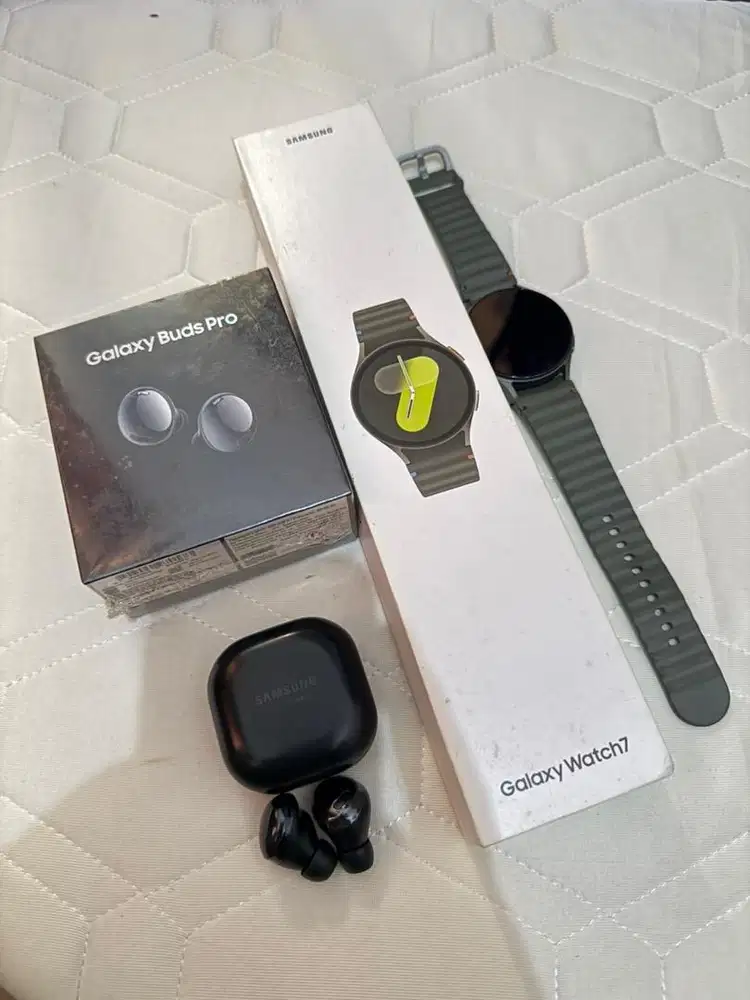 Galaxy Buds pro dan Galaxy Watch7(44mm)