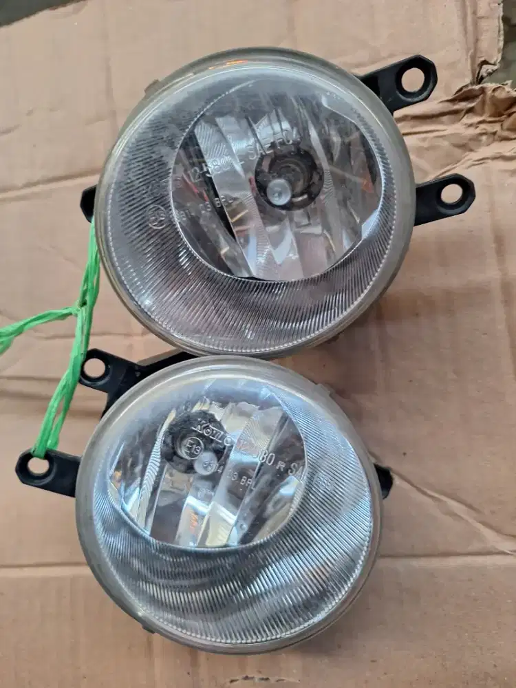 Foklem innova/ avanza cocok copotan ori kiri/ kanan maaih bagus semua