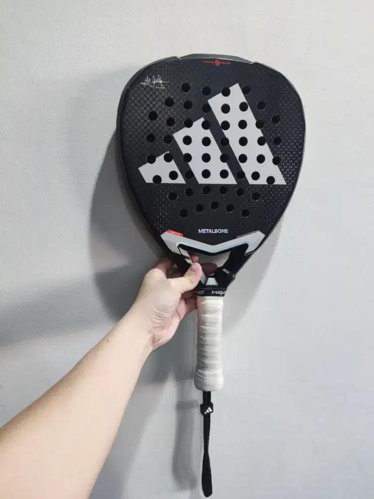 Raket padel adidas metalbone 3.4 ale galan 2025