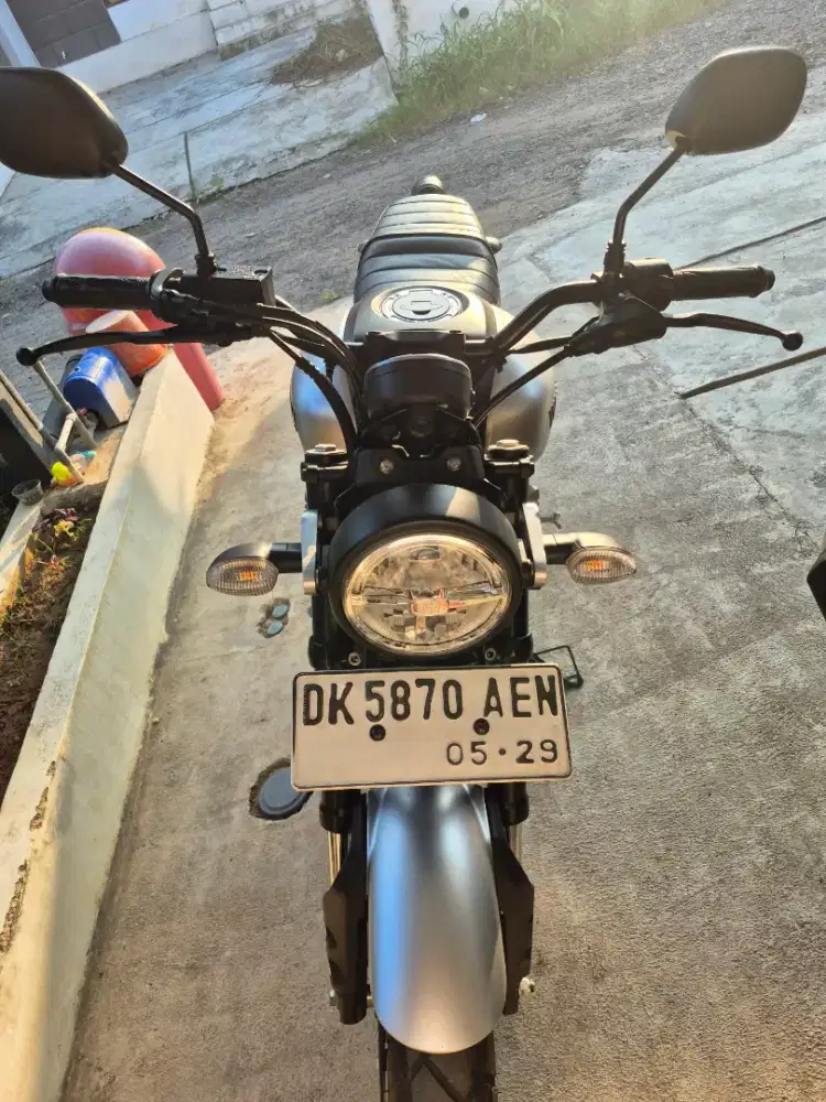 DIJUAL YAMAHA XSR 155