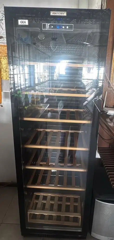 GEA wine cooler