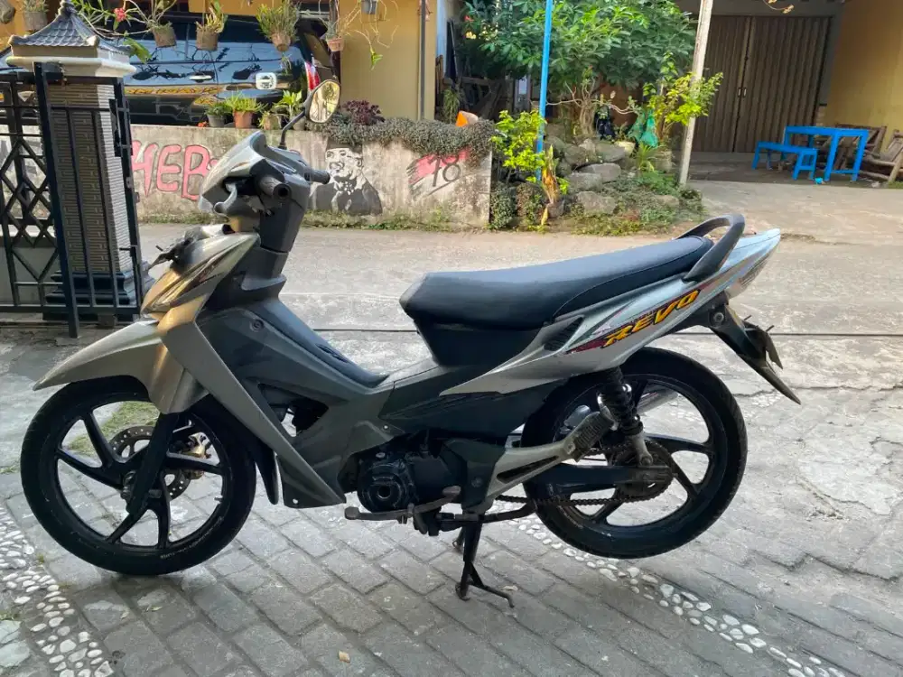 Honda Revo THN 2007 plat B Jakarta