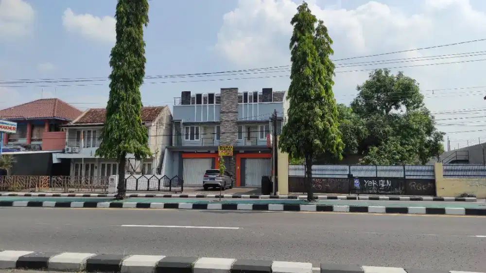 DIJUAL RUKO 2 LT. STRATEGIS RING ROAD UTARA MAGUWOHARJO