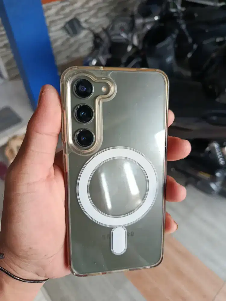 Samsung s23 8/256